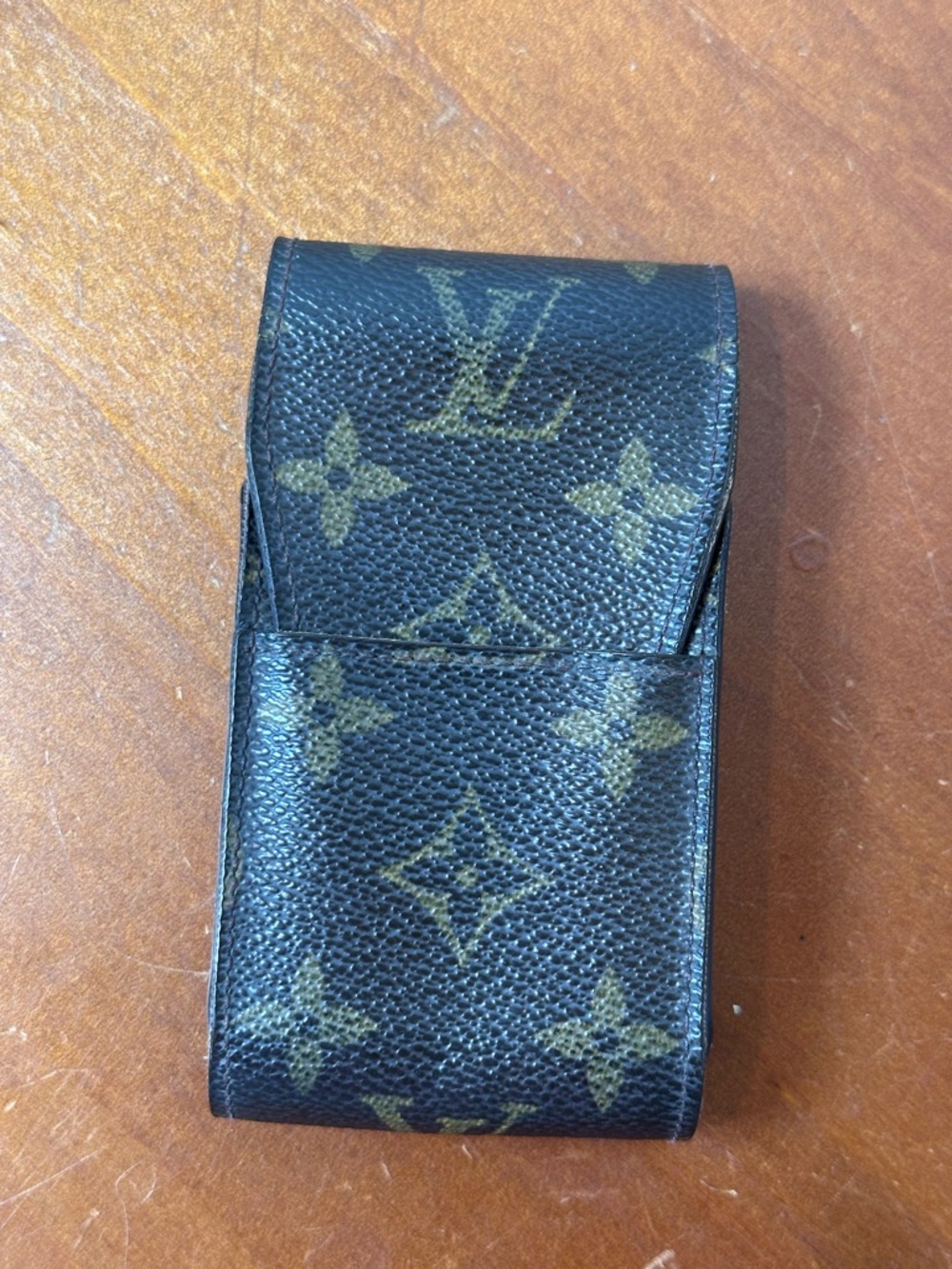 Authentic Louis Vuitton Monogram
Etui Cigarette Case Pouch